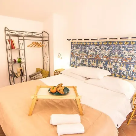 Homey Experience - Attic Sea View * La Maddalena (Sassari)